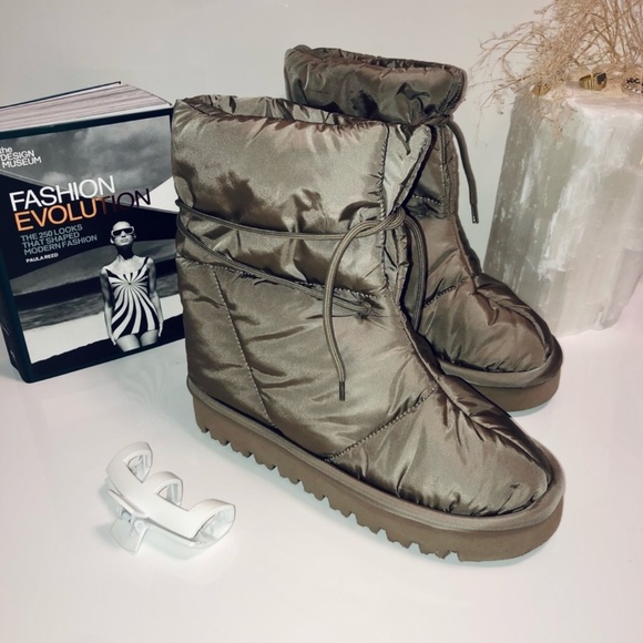 BOOTS Ankle Laced Nylon Boots - Picture 2 of 4